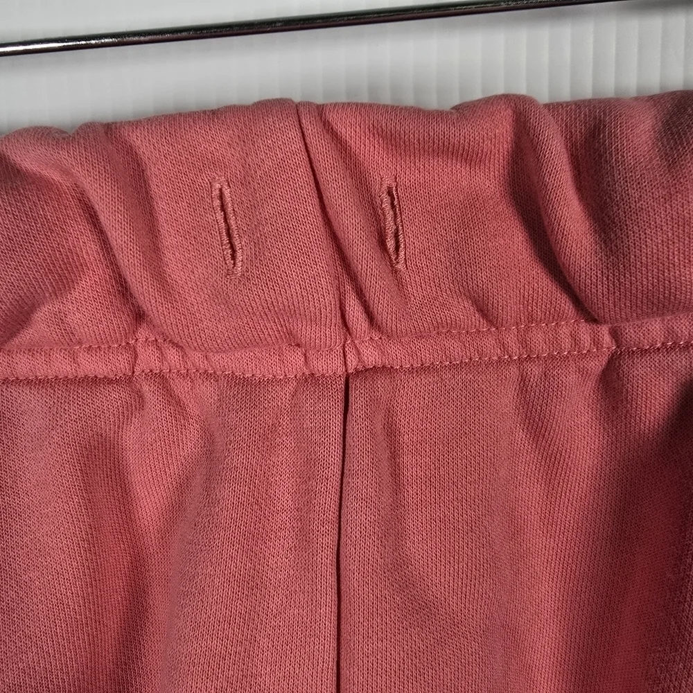 NIKE Big Kids(Girls) Magic Flamingo Sweatpant Shorts Size L Terrycloth Lining
